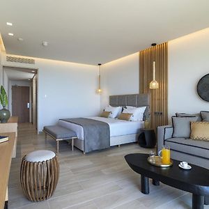 Zimmer mit Kingsize-Bett